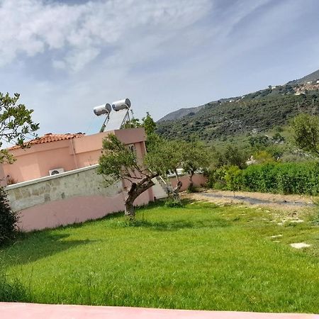 Georgioupoli Studio 2 With A Pool And Lake Views Εξωτερικό φωτογραφία