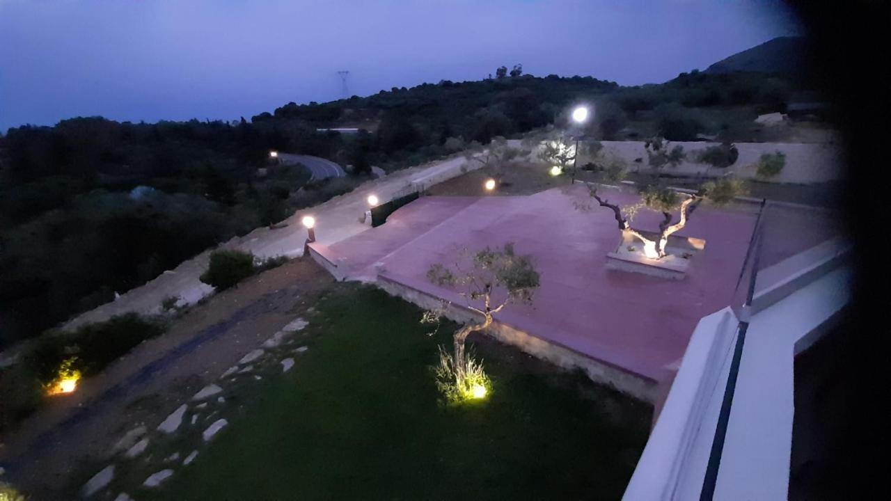 Georgioupoli Studio 2 With A Pool And Lake Views Εξωτερικό φωτογραφία